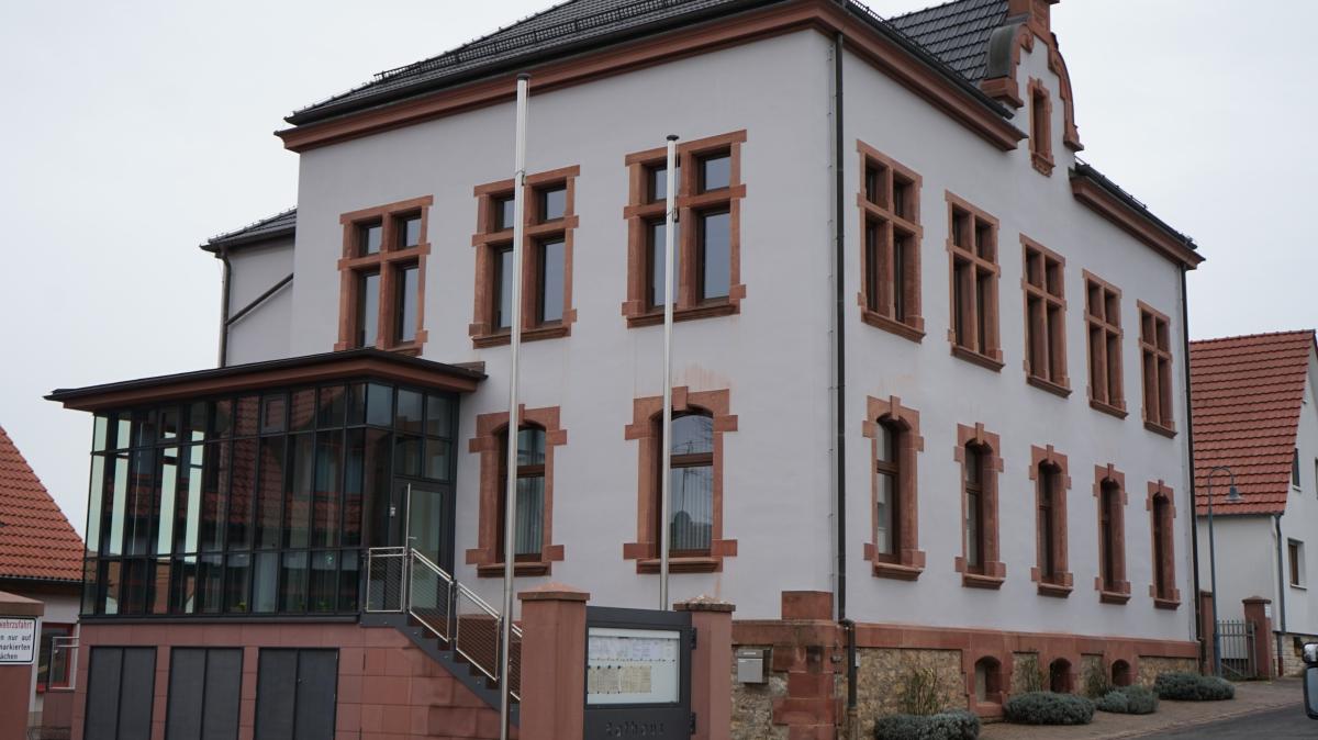 Der-Gemeinderat-Birkenfeld-testet-f-r-seine-Sitzungen-eine-von-KI-unterst-tzte-Protokollsoftware