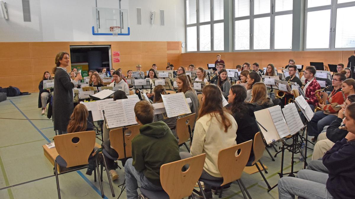 Erstes-Treffen-des-neuen-Kreisjugendblasorchesters