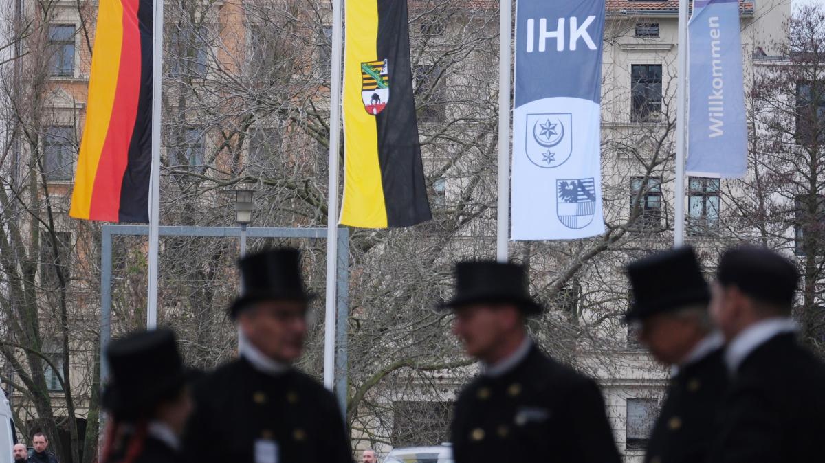 F-llt-bald-der-Acht-Stunden-Tag-Wie-es-weiter-mit-dem-Arbeitszeitgesetz-weitergeht