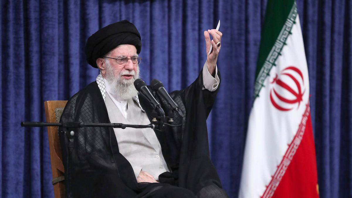 Chamenei-gibt-Trump-Schuld-f-r-Massenproteste-im-Iran