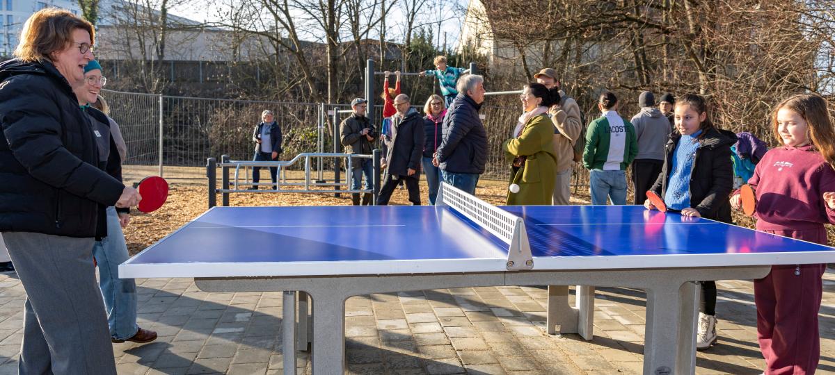 Neu gestalteter Spielplatz an der Marie-Juchacz-Straße soll alle Generationen ansprechen