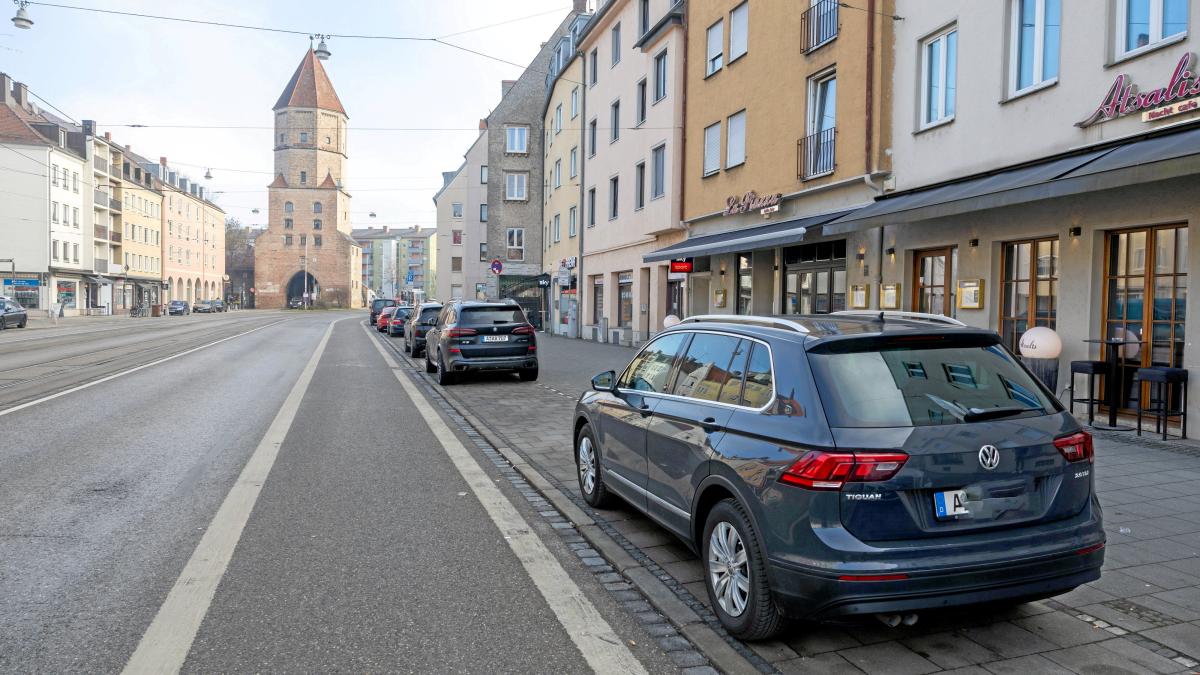Betrunkener-Autofahrer-verursacht-Schaden-von-100-000-Euro-in-Augsburg