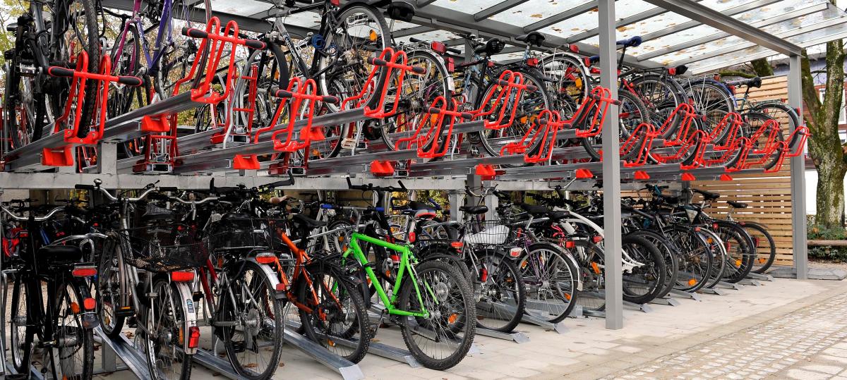 Kontrolle am Bahnhof: Polizei entdeckt gestohlene Fahrräder