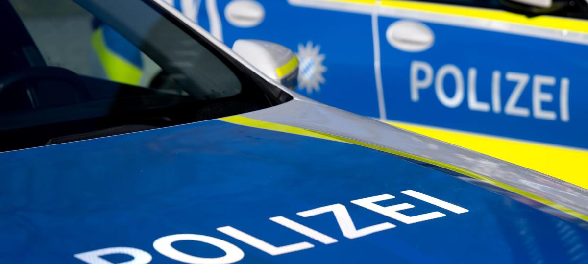 Vier Menschen werden bei Autounfall in Lechhausen verletzt