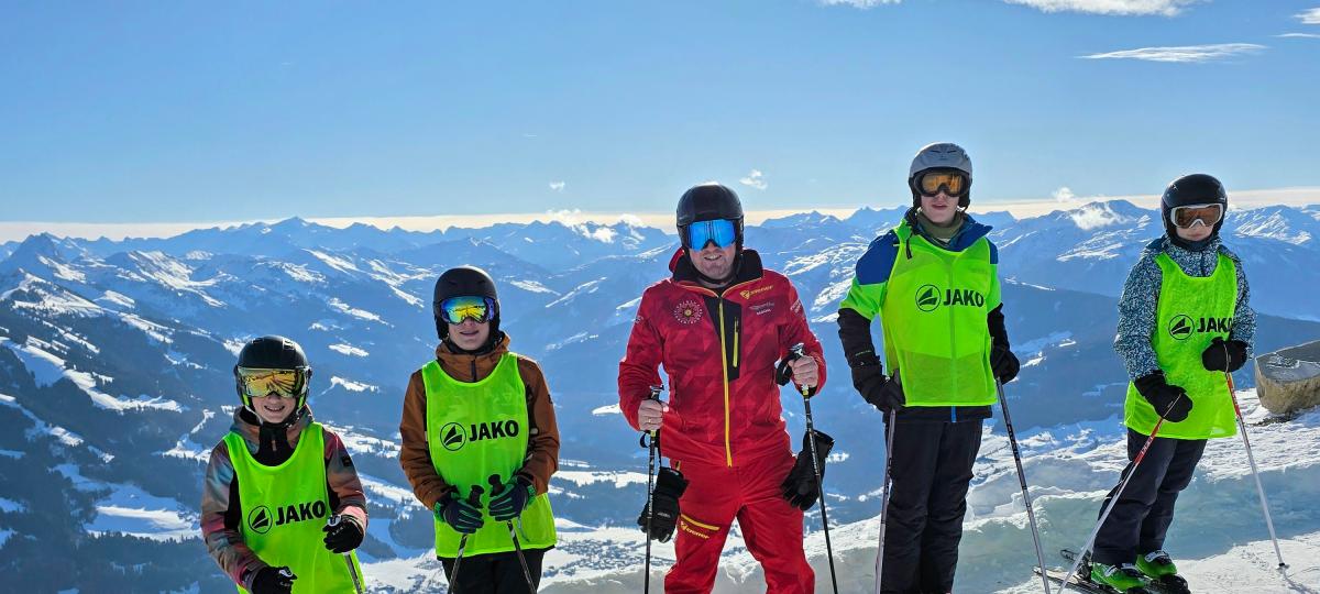 Ski-Nachwuchs stürmt den Wilden Kaiser