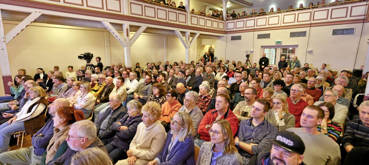 Kommentar zur Podiumsdiskussion: Starke Signale aus Weißenhorn