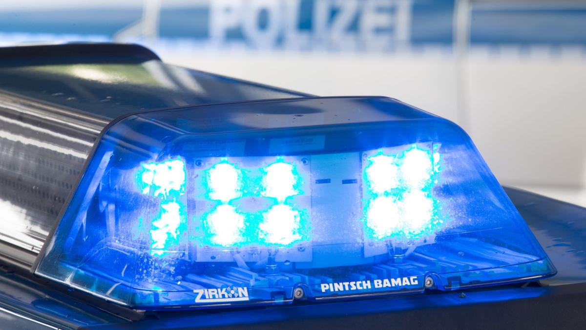Auto-erfasst-Radfahrerin-33-J-hrige-wird-bei-Unfall-am-Landratsamt-verletzt
