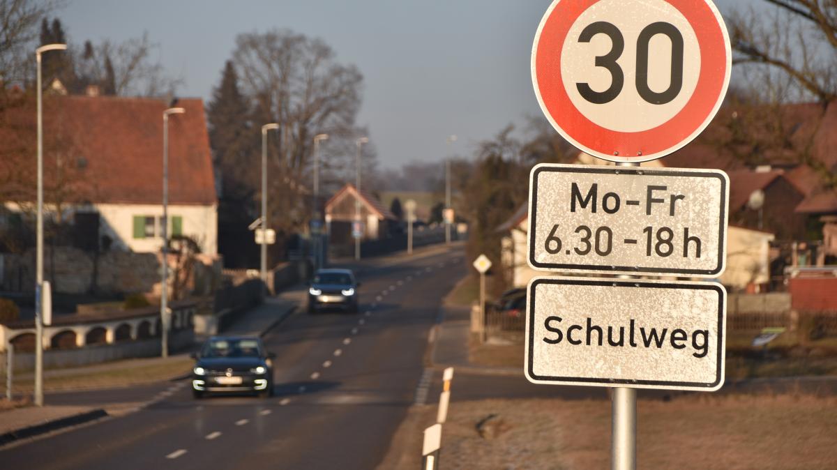 Tempo-30-wohl-bald-auf-vielen-Stra-en-im-Landkreis-Donau-Ries