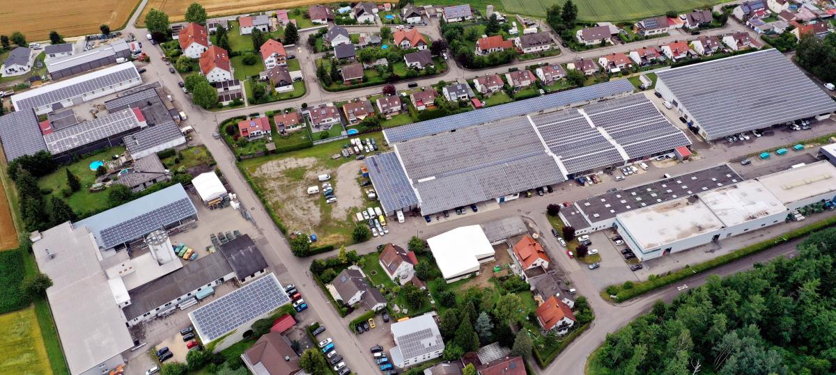 Bauherr darf Firmenzentrale in Straß errichten