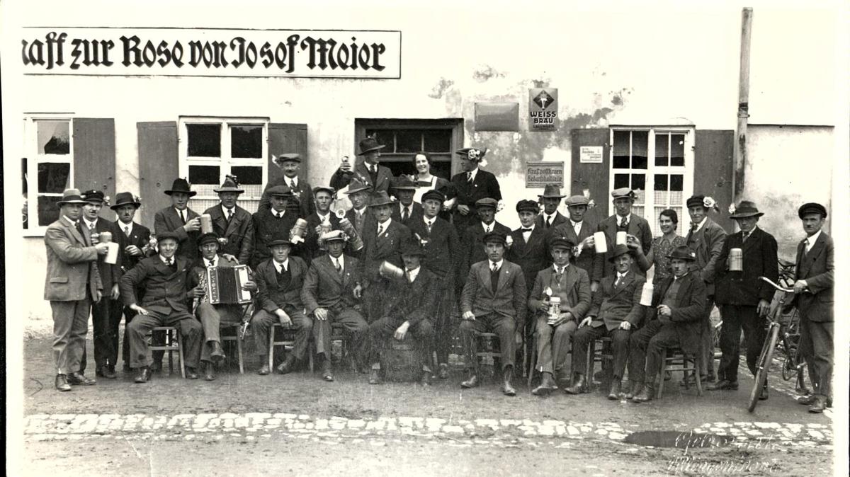 Historiker-Stammtisch-in-Dillingen-zum-Thema-Stammtisch