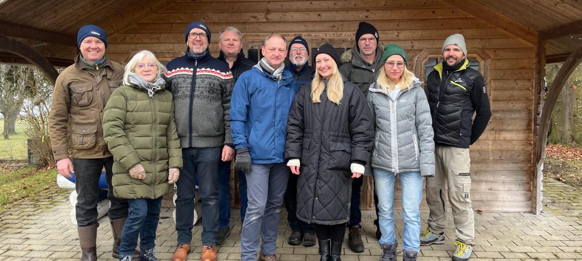 Christbaumsammlung für die Jugendarbeit in Penzing