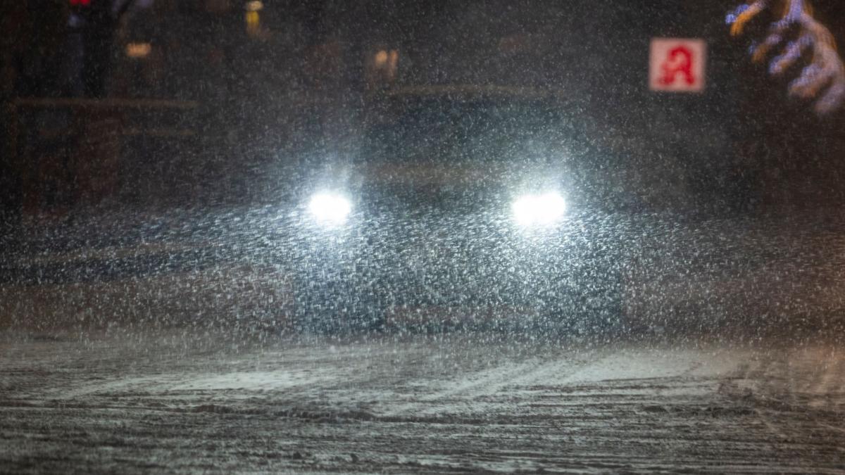 Neuschnee-und-Gl-tte-sorgt-f-r-zahlreiche-Unf-lle-auf-Bayerns-Stra-en