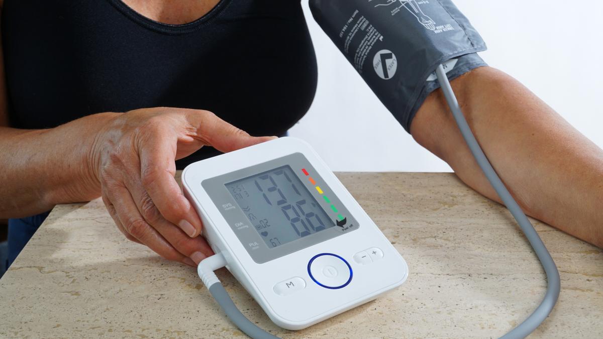 Maskierter-Bluthochdruck-Wenn-die-Werte-zu-Hause-pl-tzlich-nicht-mehr-normal-sind