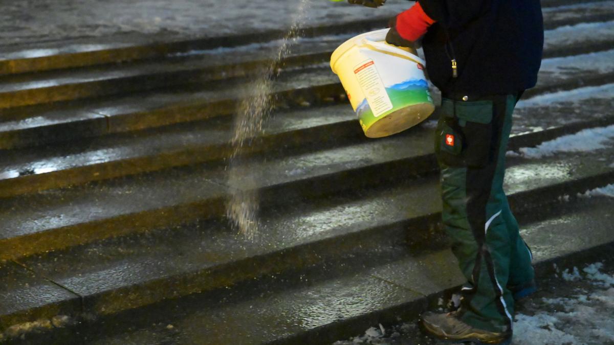 Schulausfall-in-Bayern-morgen-In-diesen-Landkreisen-entf-llt-die-Pr-senzpflicht