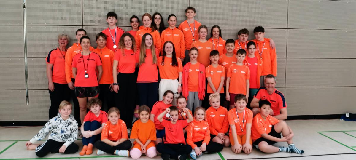 Das Schwimm-Team des VfL Kaufering ist bei der Kreismeisterschaft erfolgreich