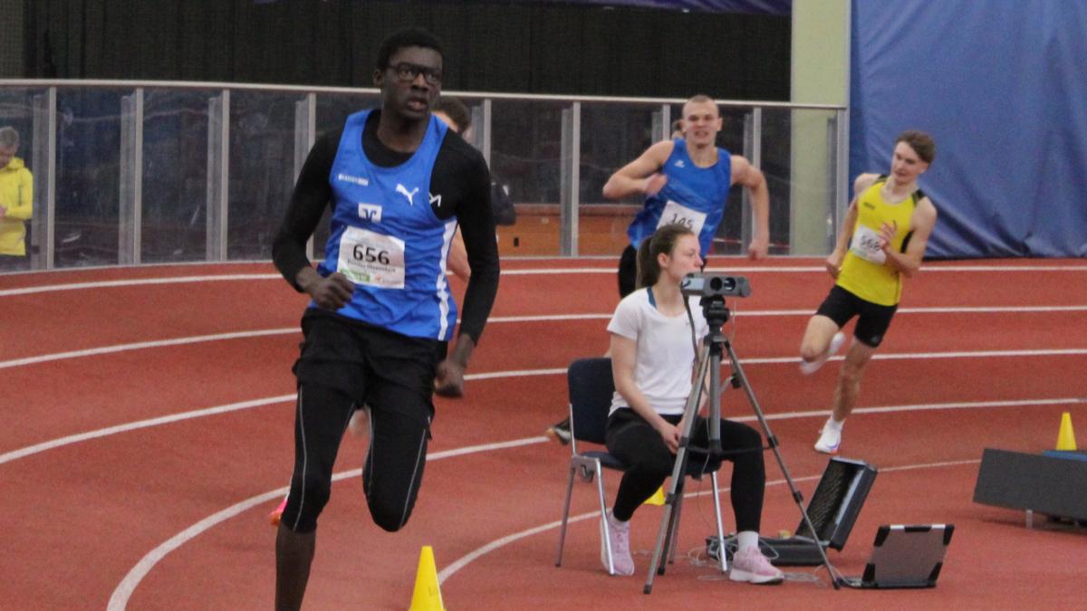 Spitzenzeiten-und-ein-Topsprung