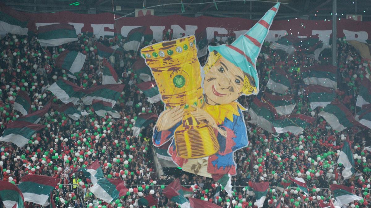 Ein-Wiesel-hielt-sich-nur-kurz-doch-hat-der-FC-Augsburg-nun-ein-Maskottchen-