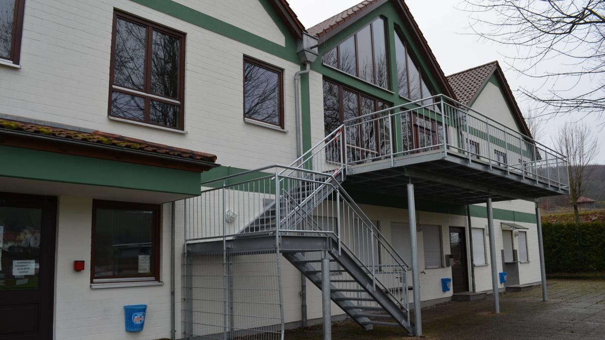 Sportverein-erh-lt-Darlehen-f-r-Sanierung-der-Tennispl-tze