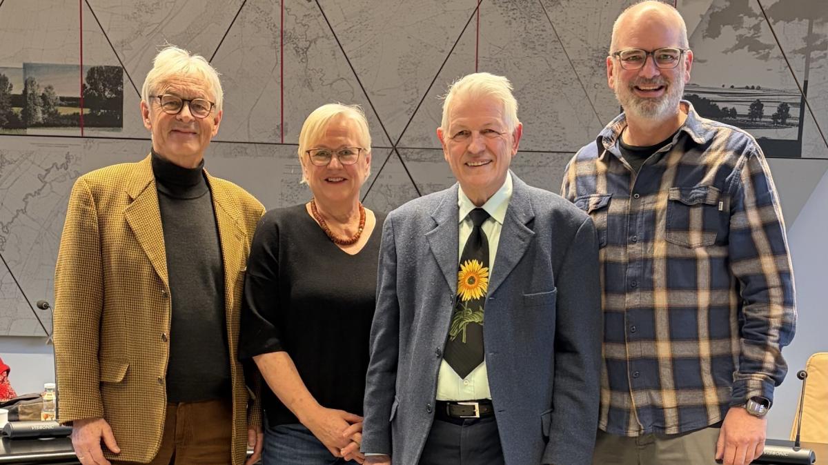 Letzte-Sitzung-des-Seniorenbeirats-Vorsitzender-Horst-Schmid-h-rt-auf