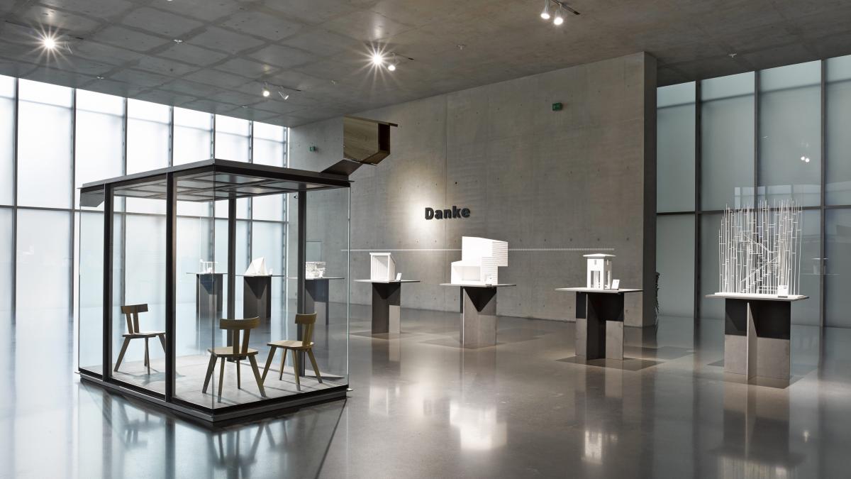 Dieses-sterreichische-Dorf-hat-die-wohl-skurrilsten-Buswarteh-sle-