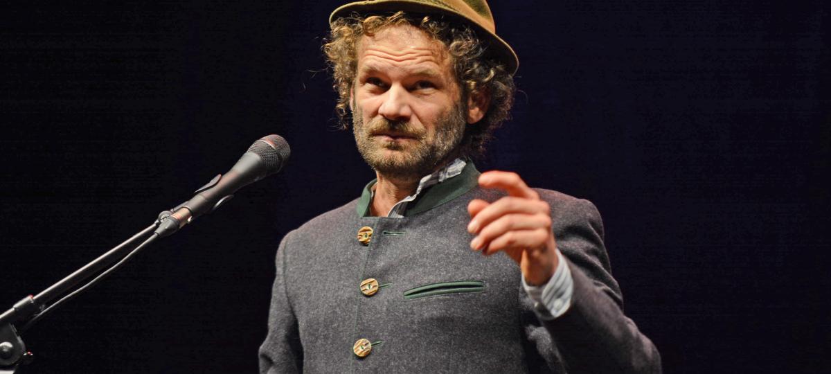 „Schande über Dich, du Narr!“ – Maxi Schafroth sorgt für Aufregung auf Grönland