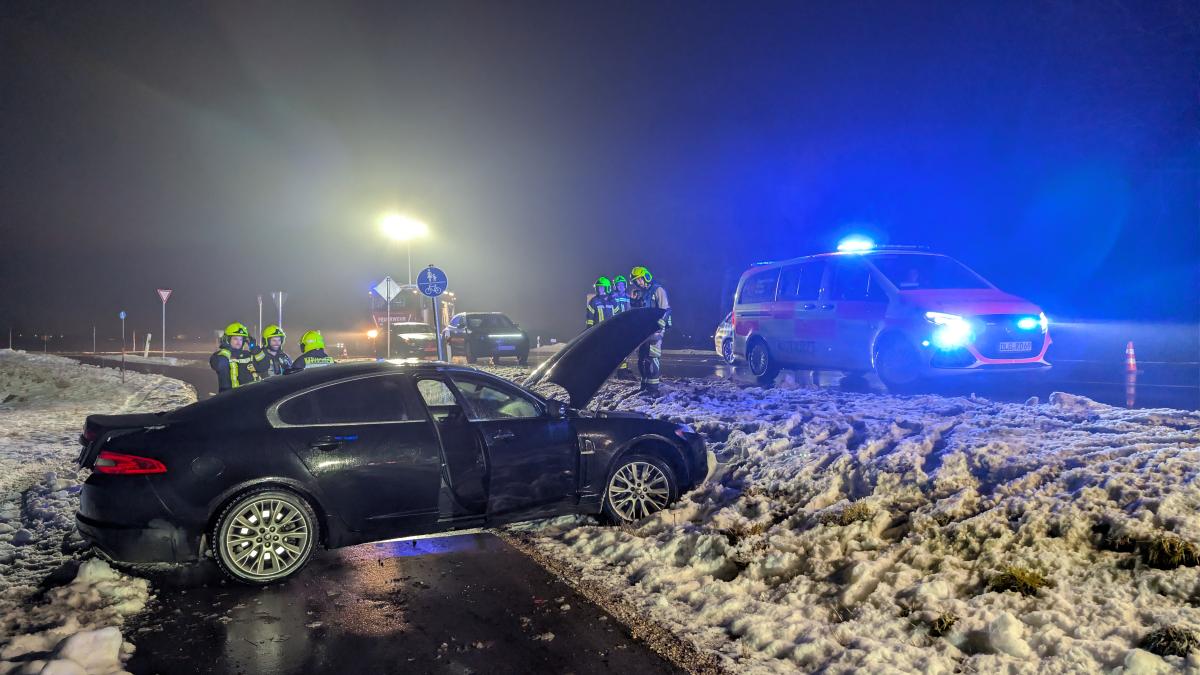 Vorfahrt-missachtet-Zwei-Autos-kollidieren-bei-Lauingen