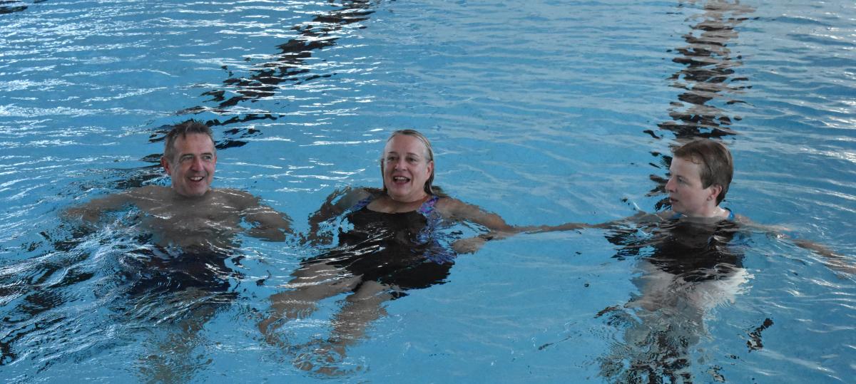 Es darf gebadet werden - das Schwabmünchner Hallenbad ist eröffnet