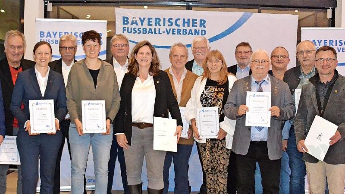 Fu-ball-Verband-Kessler-und-Hemmerich-ausgezeichnet