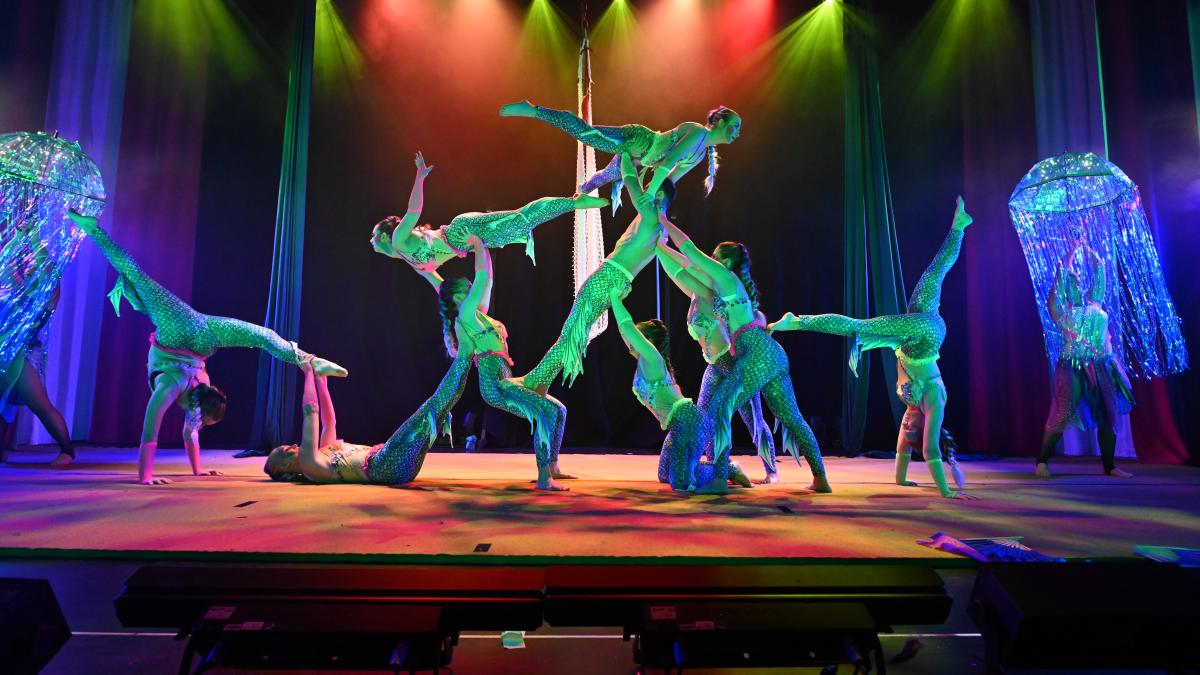 Die-sch-nsten-Fotos-von-der-Kol-La-Premiere-in-Gersthofen