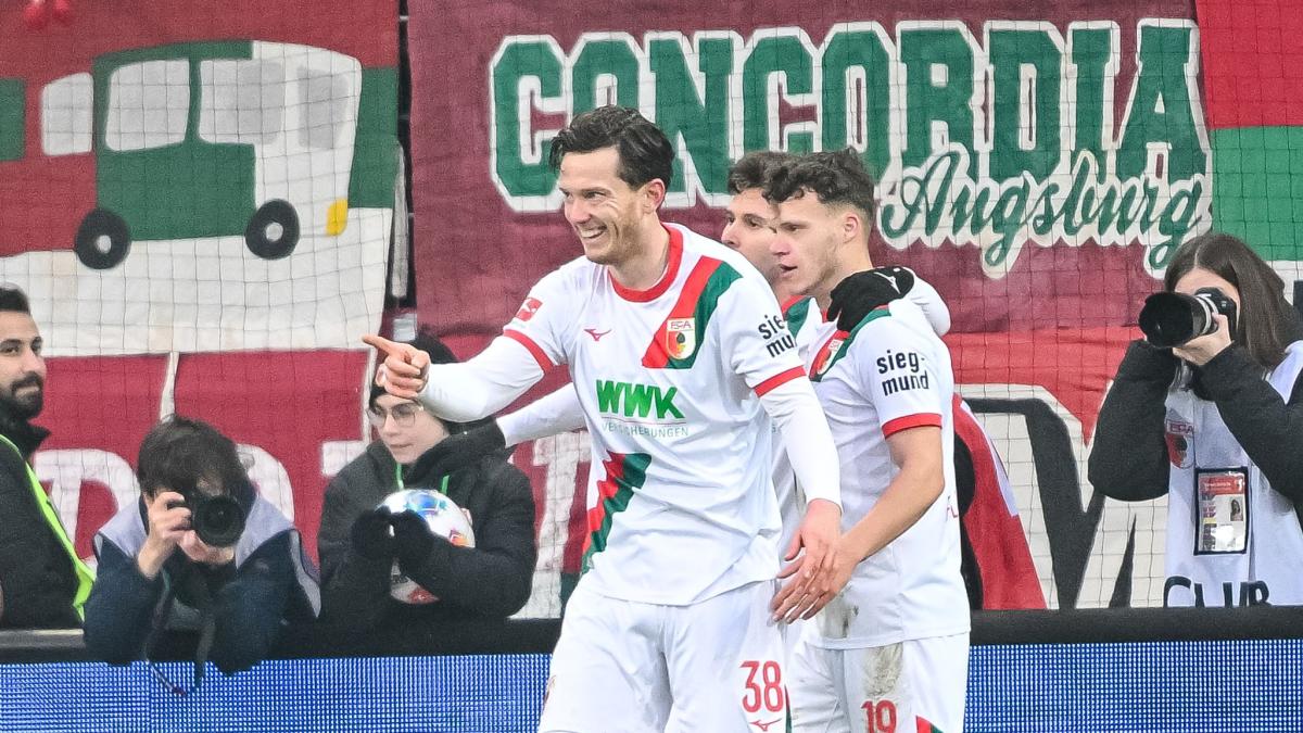 FC Augsburg: „Sehr guter Tag“: Gregoritsch ist als Torschütze und ...