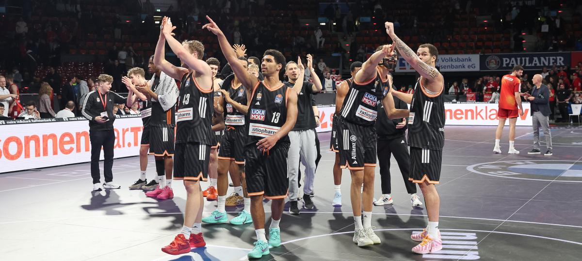 Ratiopharm Ulm feiert gegen Bayern München