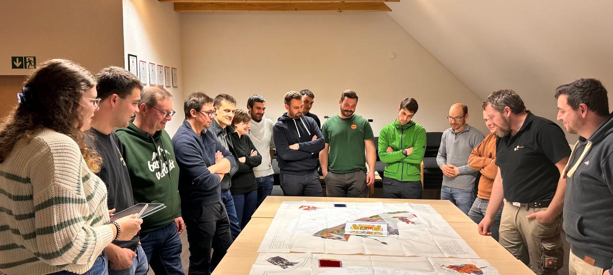 Neue Fahne für die Freiwillige Feuerwehr