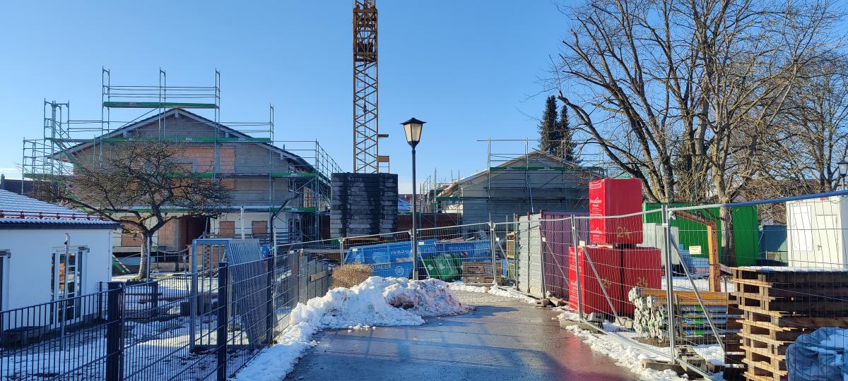 Die Feuerwehr Eresing blickt positiv auf die Baustelle Gerätehaus