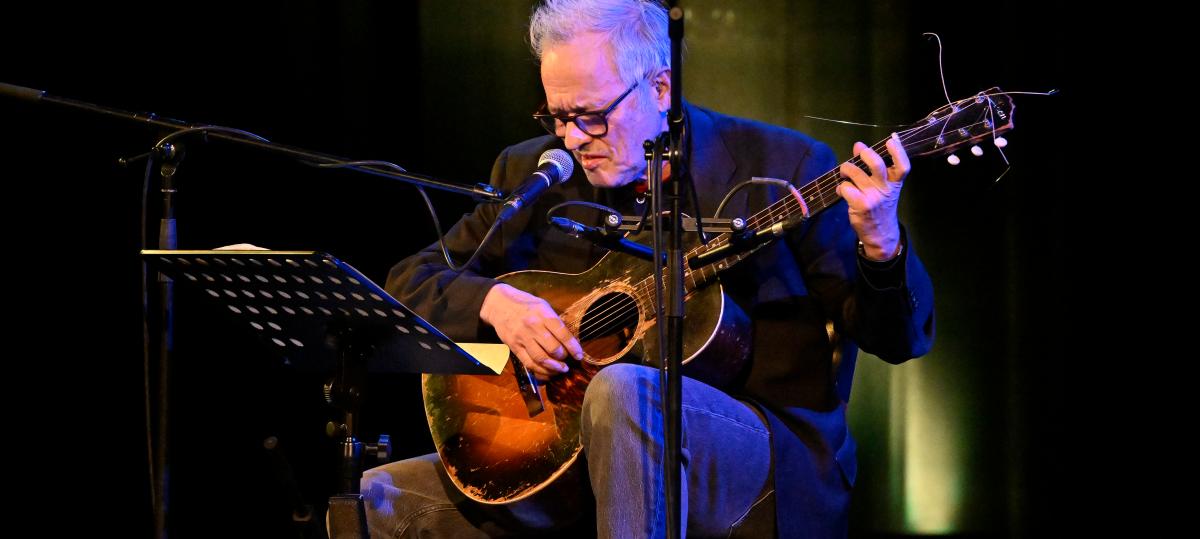 Marc Ribot im Stadttheater: Eine Lehrstunde in Sachen akustischer Individualität