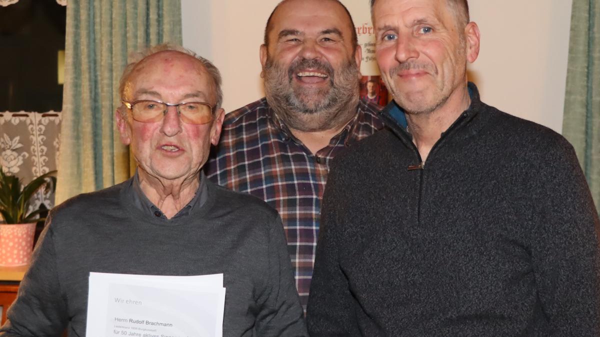 Rudolf-Brachmann-singt-seit-50-Jahren-im-Chor-des-Liederkranz-Burgkunstadt