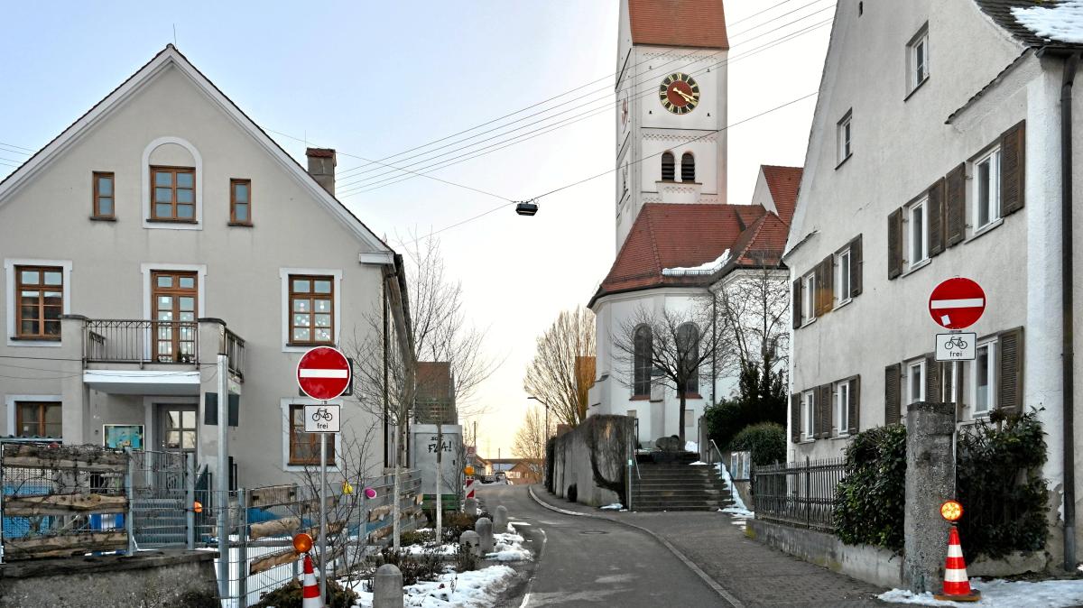 Schulstra-e-Stadtbergen-ndert-die-Fahrtrichtung