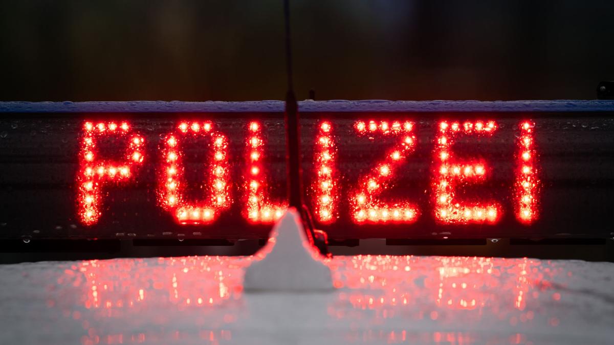 Polizei-stoppt-Autofahrer-unter-Drogeneinfluss
