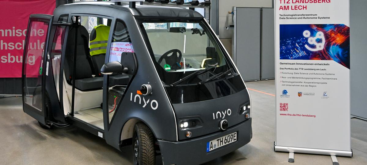 Hochschule Augsburg testet vollautomatisiertes Fahren auf öffentlichen Straßen