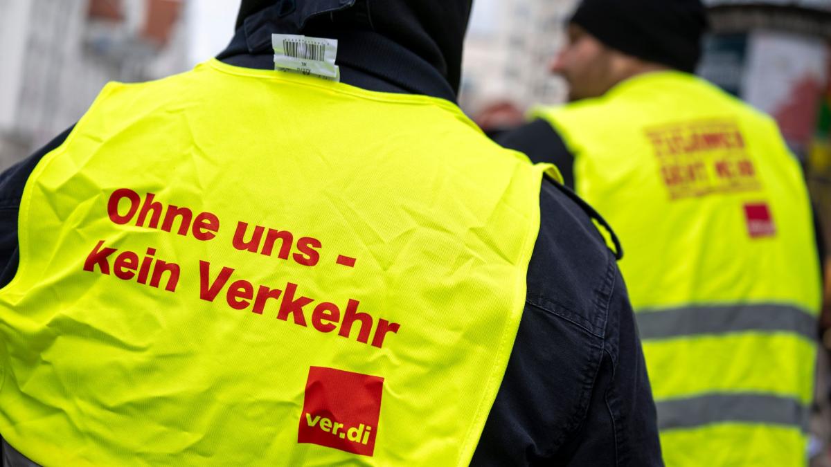 Erneute-Streiks-in-Bayern-PNV-in-M-nchen-und-N-rnberg-eingeschr-nkt