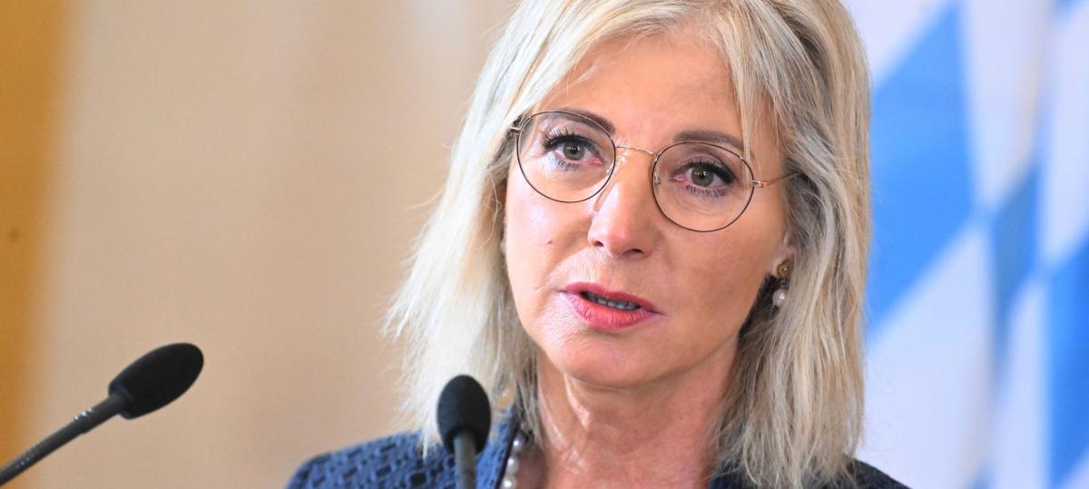 CSU streitet über Social-Media-Verbot