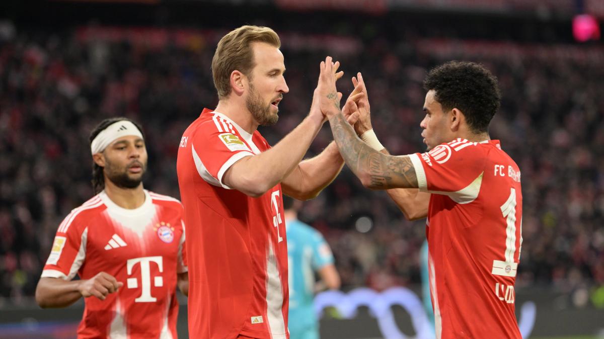 Die-Bayern-bleiben-auf-Distanz-Kane-und-Diaz-entscheiden-das-Spitzenspiel-gegen-Hoffenheim