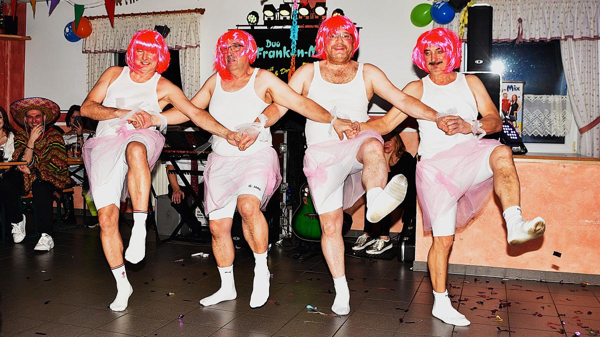 Fr-schget-mmel-im-Gemeinschaftshaus-G-rau-feiert-buntes-Faschingstreiben