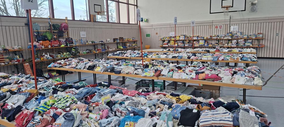Kinderkleidermarkt weiterhin erfolgreich