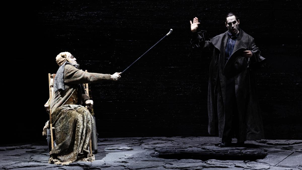 -Faust-auf-der-M-nchner-Opernb-hne-Diesem-Teufelspakt-folgt-man-gerne