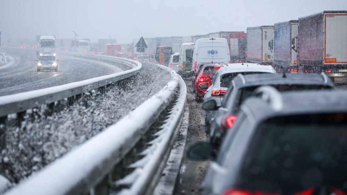 ADAC-warnt-vor-Stau-in-den-Faschingsferien-Wann-es-besonders-voll-auf-den-Autobahnen-wird