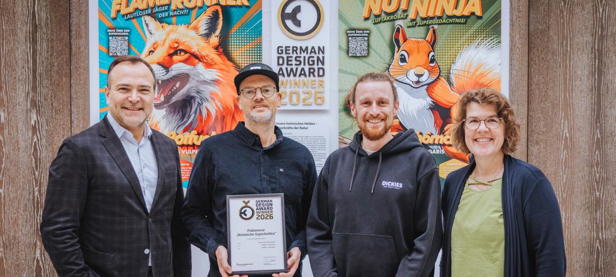 Eine Ausstellung im Landratsamt widmet sich tierischen Superhelden