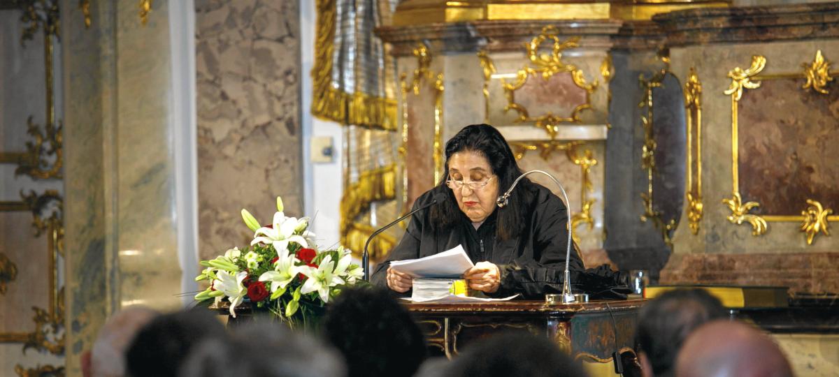 Eine feine, kluge und geistreiche Beobachterin: Emine Sevgi Özdamar erhält den Augsburger Brechtpreis