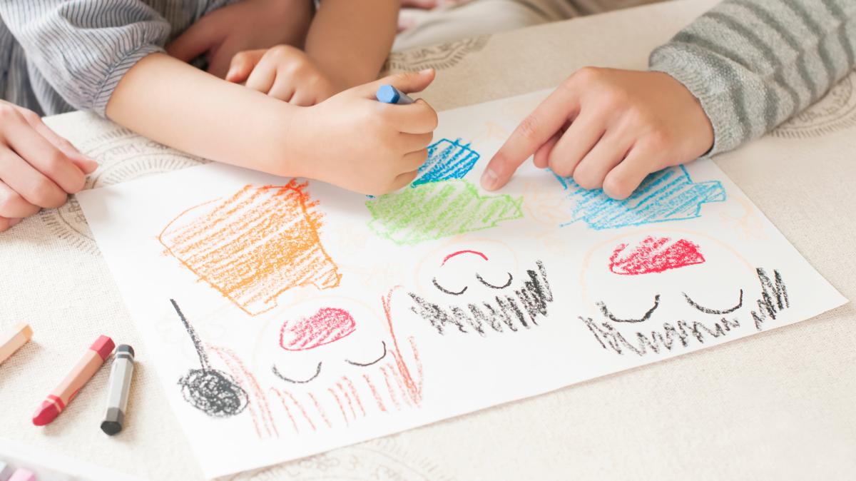 Kinder-malen-ihre-liebsten-Faschingskost-me-Stimmen-Sie-f-r-Ihren-Favoriten-ab