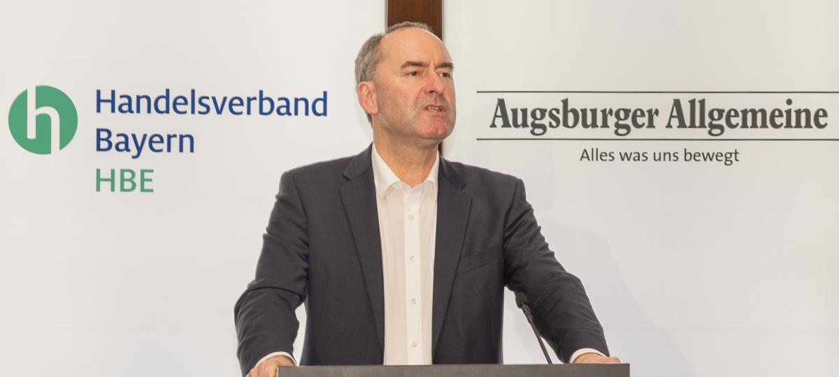 Aiwanger macht Unternehmern Mut, sich bei Politikern über zu viel Bürokratie zu beschweren