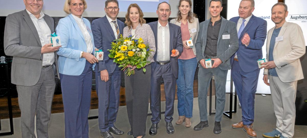 Mit Zuversicht ins neue Jahr: "Mutmacher 2026" bringt Medien und Handel in Augsburg zusammen